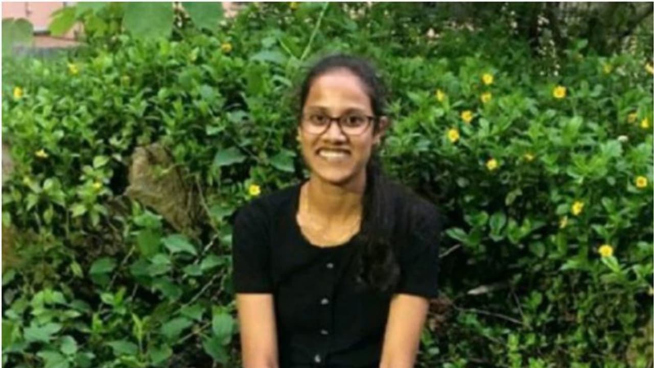 വിദ്യാര്‍ഥിനി ഹോട്ടല്‍ മുറിയില്‍ മരിച്ച നിലയില്‍; ദുരൂഹതയെന്ന് പൊലീസ്, 'എത്തിയത് പുതുവര്‍ഷ ആഘോഷങ്ങള്‍ക്കായി'