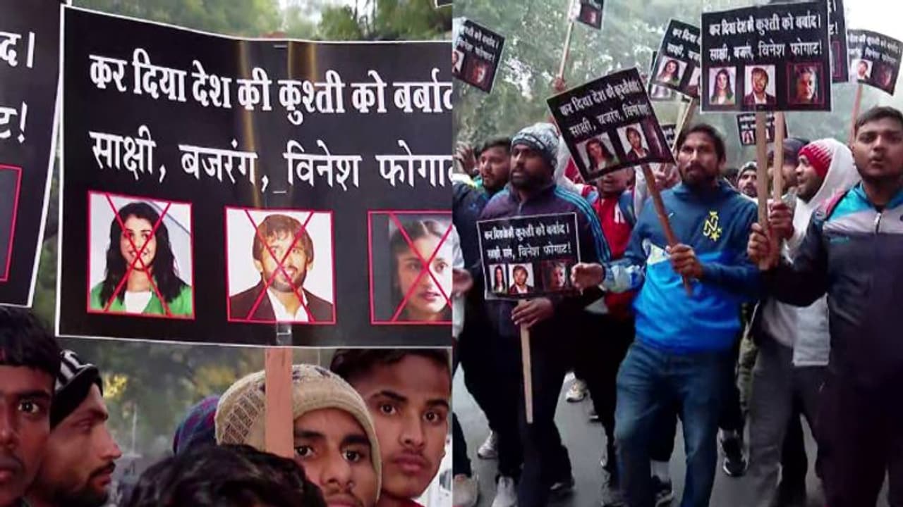 ജൂനിയര് ഗുസ്തി താരങ്ങളെ രംഗത്തിറക്കി സഞ്ജയ് സിംഗ് വിഭാഗം; ബ്രിജ് ഭൂഷനെതിരെ സമരം ചെയ്ത താരങ്ങള്ക്കെതിരെ റാലി ജൂനിയര് ഗുസ്തി താരങ്ങളെ രംഗത്തിറക്കി സഞ്ജയ് സിംഗ് വിഭാഗം; ബ്രിജ് ഭൂഷനെതിരെ സമരം ചെയ്ത താരങ്ങള്ക്കെതിരെ റാലി