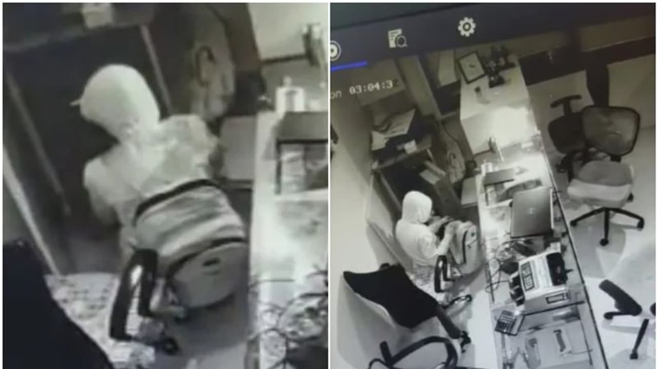 ലോകം പുതുവത്സരം ആഘോഷിക്കവെ, അവർ വെള്ള ഹുഡി ധരിച്ച് ആരും കാണാതെത്തി; പക്ഷേ സിസിടിവിയിൽ പതിഞ്ഞു! 3 കോടി കവർച്ച ലോകം പുതുവത്സരം ആഘോഷിക്കവെ, അവർ വെള്ള ഹുഡി ധരിച്ച് ആരും കാണാതെത്തി; പക്ഷേ സിസിടിവിയിൽ പതിഞ്ഞു! 3 കോടി കവർച്ച