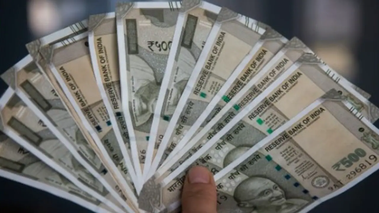 దళిత బంధు ఇప్పిస్తానని తీసుకున్న పైసలు తిరిగి ఇచ్చేయాలి: మాజీ ఎమ్మెల్యే ముత్తిరెడ్డి ఫామ్హౌజ్ ముట్టడి దళిత బంధు ఇప్పిస్తానని తీసుకున్న పైసలు తిరిగి ఇచ్చేయాలి: మాజీ ఎమ్మెల్యే ముత్తిరెడ్డి ఫామ్హౌజ్ ముట్టడి