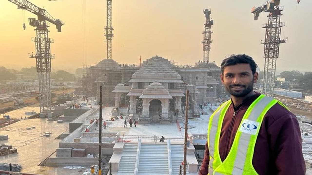 ಕೋಲಾರ: ಶ್ರೀರಾಮ ಮಂದಿರದ ಎಲೆಕ್ಟ್ರಿಕಲ್ ಕಾರ್ಯದಲ್ಲಿ ಕನ್ನಡಿಗ ಕೋಲಾರ: ಶ್ರೀರಾಮ ಮಂದಿರದ ಎಲೆಕ್ಟ್ರಿಕಲ್ ಕಾರ್ಯದಲ್ಲಿ ಕನ್ನಡಿಗ