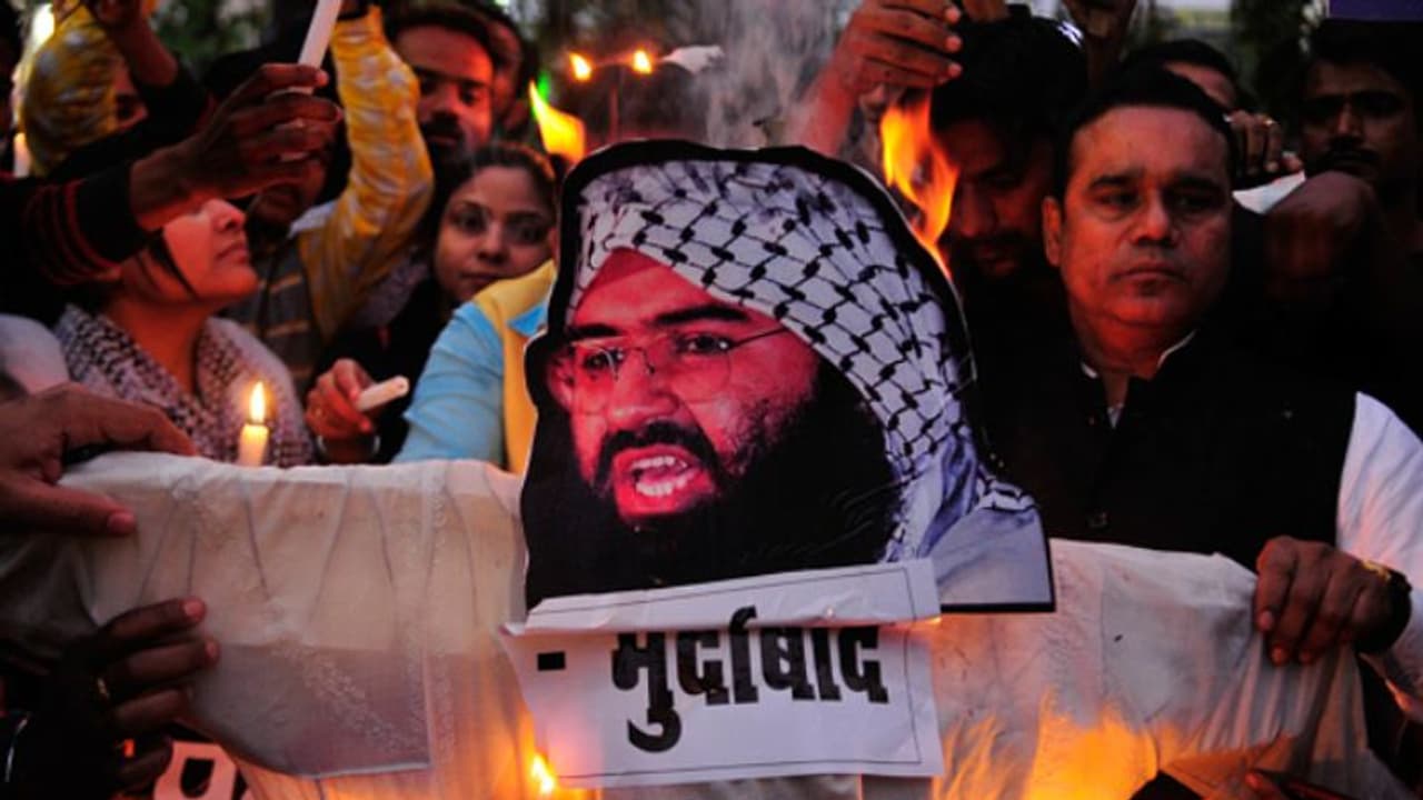  'മോസ്റ്റ് വാണ്ടഡ് ക്രിമിനൽ'; ആ വീഡിയോ വ്യാജം, മസൂദ് അസ്ഹർ കൊല്ലപ്പെട്ടിട്ടില്ല, എല്ലാം മാസ്റ്റർ പ്ലാനോ ?