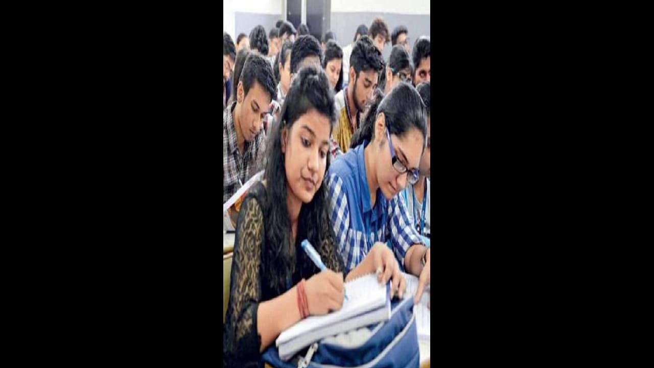 Telangana: నిరుద్యోగులకు సీఎం రేవంత్ తీపి కబురు.. Telangana: నిరుద్యోగులకు సీఎం రేవంత్ తీపి కబురు..