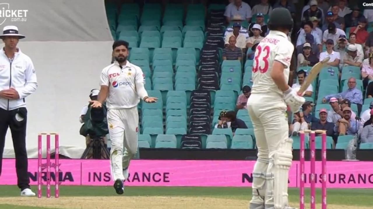 ഇതുവരെ ആരും കാണാത്ത 'നോ ബോള്'; ലാബുഷെയ്നെതിരെ ഒരു ബൗളറും പയറ്റാത്ത തന്ത്രവുമായി പാക് താരം ഇതുവരെ ആരും കാണാത്ത 'നോ ബോള്'; ലാബുഷെയ്നെതിരെ ഒരു ബൗളറും പയറ്റാത്ത തന്ത്രവുമായി പാക് താരം