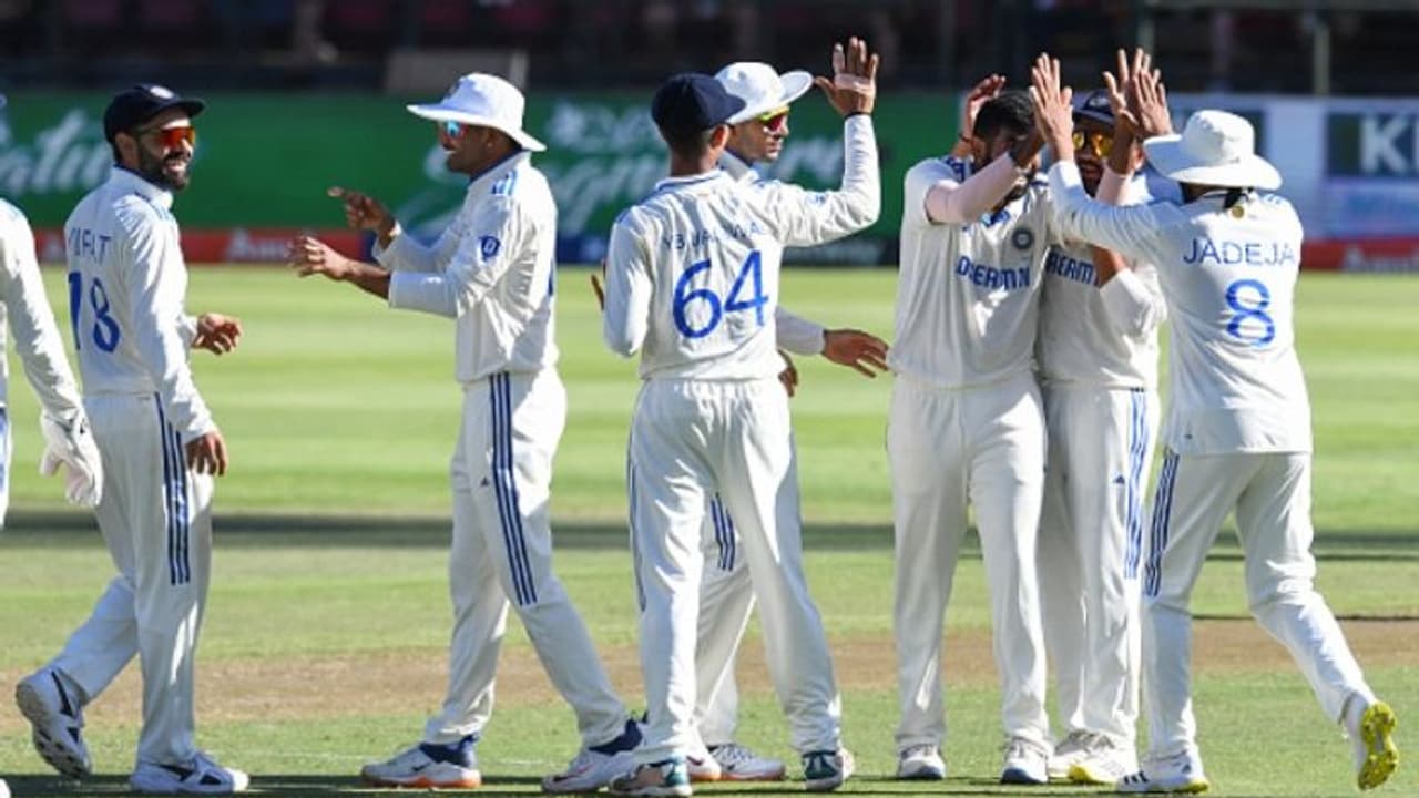 IND vs SA: దక్షిణాఫ్రికాపై భారత్ సంచలన విజయం.. టెస్టు సిరీస్ డ్రా IND vs SA: దక్షిణాఫ్రికాపై భారత్ సంచలన విజయం.. టెస్టు సిరీస్ డ్రా