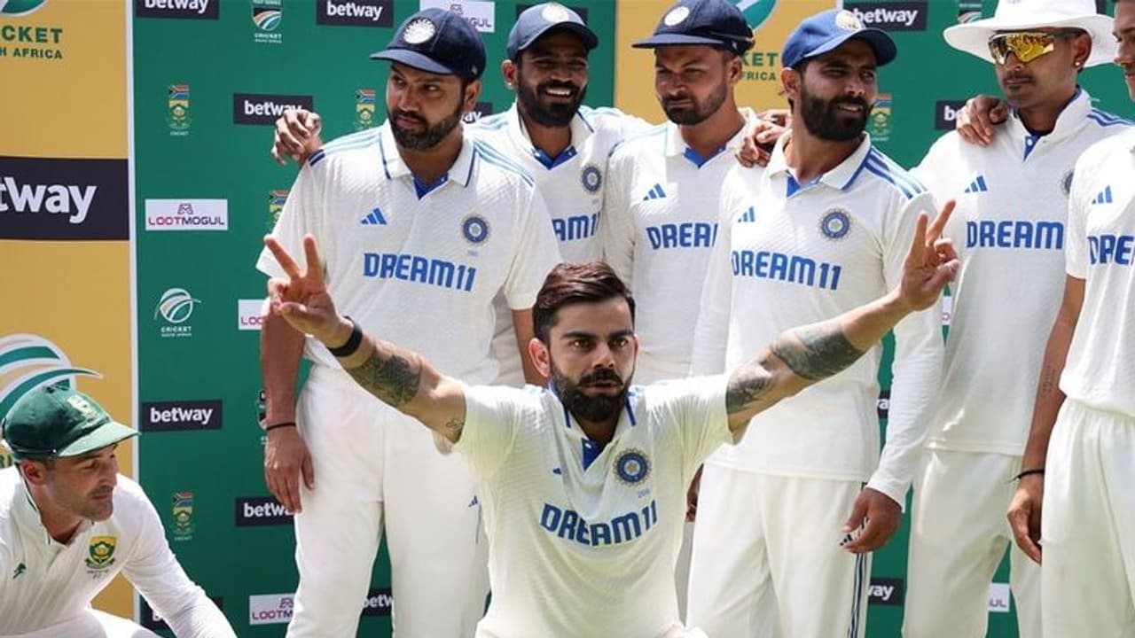 Virat Kohli's 'Bhangra' pose after India's historic win against South Africa in Cape Town wins hearts (WATCH) Virat Kohli's 'Bhangra' pose after India's historic win against South Africa in Cape Town wins hearts (WATCH)