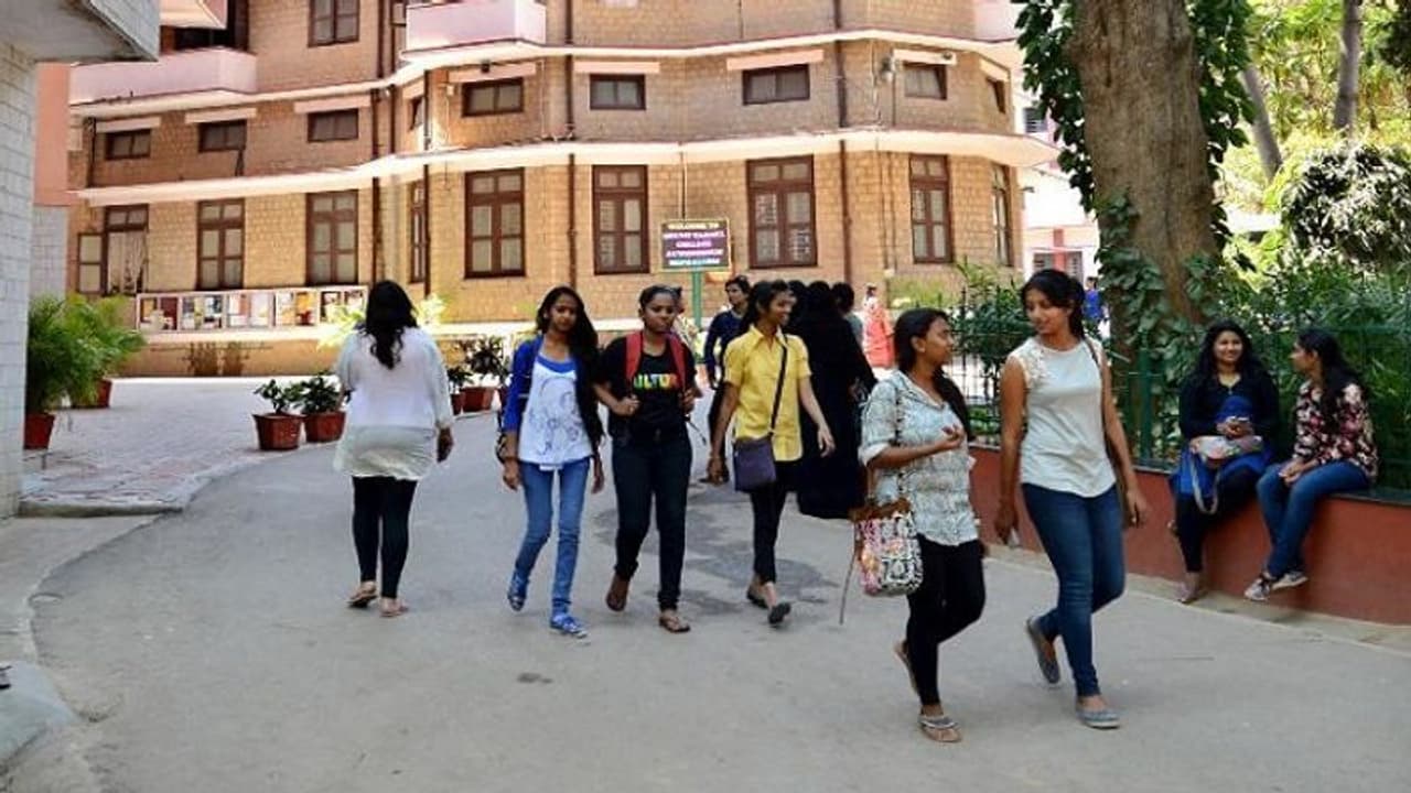 அரசு கல்லூரியில் சேர விண்ணப்பிக்க மிஸ் பண்ணிட்டீங்களா? அப்படினா கவலை வேண்டாம்! வெளியான குட்நியூஸ்!