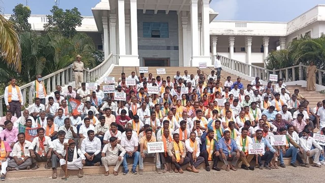 ಕಾಂಗ್ರೆಸ್ ಸರ್ಕಾರದ್ದು ಸೇಡಿನ ರಾಜಕಾರಣ: ಮುನಿರಾಜು ಕಾಂಗ್ರೆಸ್ ಸರ್ಕಾರದ್ದು ಸೇಡಿನ ರಾಜಕಾರಣ: ಮುನಿರಾಜು