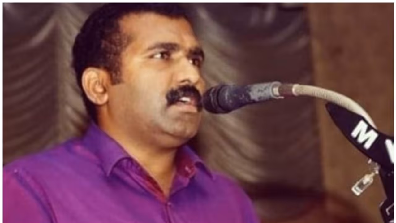 കെഎസ്ആർടിസിയിലെ സാമ്പത്തിക തട്ടിപ്പ്; സിഐടിയു സംസ്ഥാന സെക്രട്ടറിക്ക് സസ്പെൻഷൻ