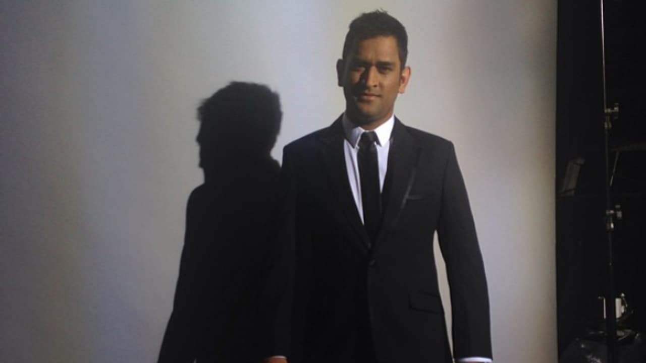 MS Dhoni File Criminal Case: ஏமாற்றி ரூ.15 கோடி மோசடி – முன்னாள் தொழில் கூட்டாளிகள் மீது தோனி புகார்! MS Dhoni File Criminal Case: ஏமாற்றி ரூ.15 கோடி மோசடி – முன்னாள் தொழில் கூட்டாளிகள் மீது தோனி புகார்!