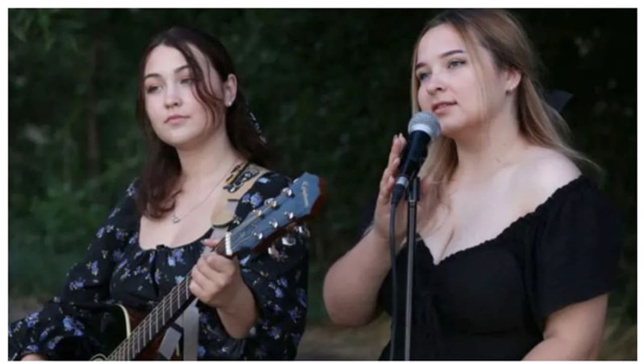 യുക്രൈന്‍ 'യുദ്ധം ജയിക്കു'മെന്ന് അവര്‍ പാടി, മണിക്കൂറുകള്‍ക്കുള്ളില്‍ അവരുടെ ജീവനെടുത്ത് റഷ്യന്‍ റോക്കറ്റ് 