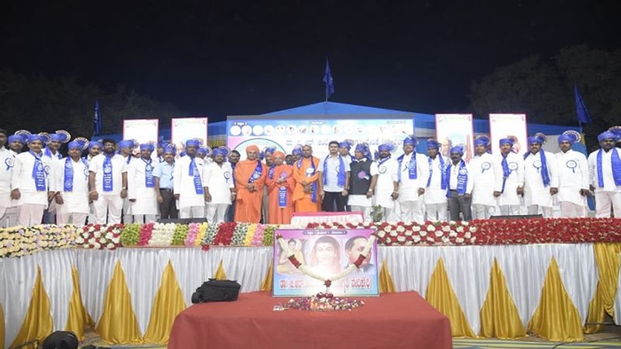 ಜಾತಿ, ಧರ್ಮದ ಹೆಸರಿನಲ್ಲಿ ರಾಜಕೀಯ ಸಲ್ಲದು: ಪೆದ್ದಿಮಠದ ಜ್ಞಾನಪ್ರಕಾಸ ಶ್ರೀ ಜಾತಿ, ಧರ್ಮದ ಹೆಸರಿನಲ್ಲಿ ರಾಜಕೀಯ ಸಲ್ಲದು: ಪೆದ್ದಿಮಠದ ಜ್ಞಾನಪ್ರಕಾಸ ಶ್ರೀ