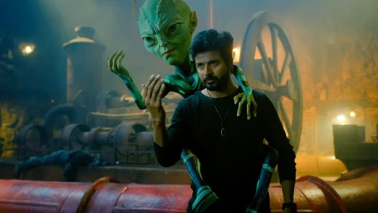 வெறித்தனமான CG காட்சிகள்.. ஏலியனோடு கைகோர்த்து பூமியை காப்பாற்றும் சிவா டக்கராக வெளியான அயலான் ட்ரைலர்! வெறித்தனமான CG காட்சிகள்.. ஏலியனோடு கைகோர்த்து பூமியை காப்பாற்றும் சிவா டக்கராக வெளியான அயலான் ட்ரைலர்!