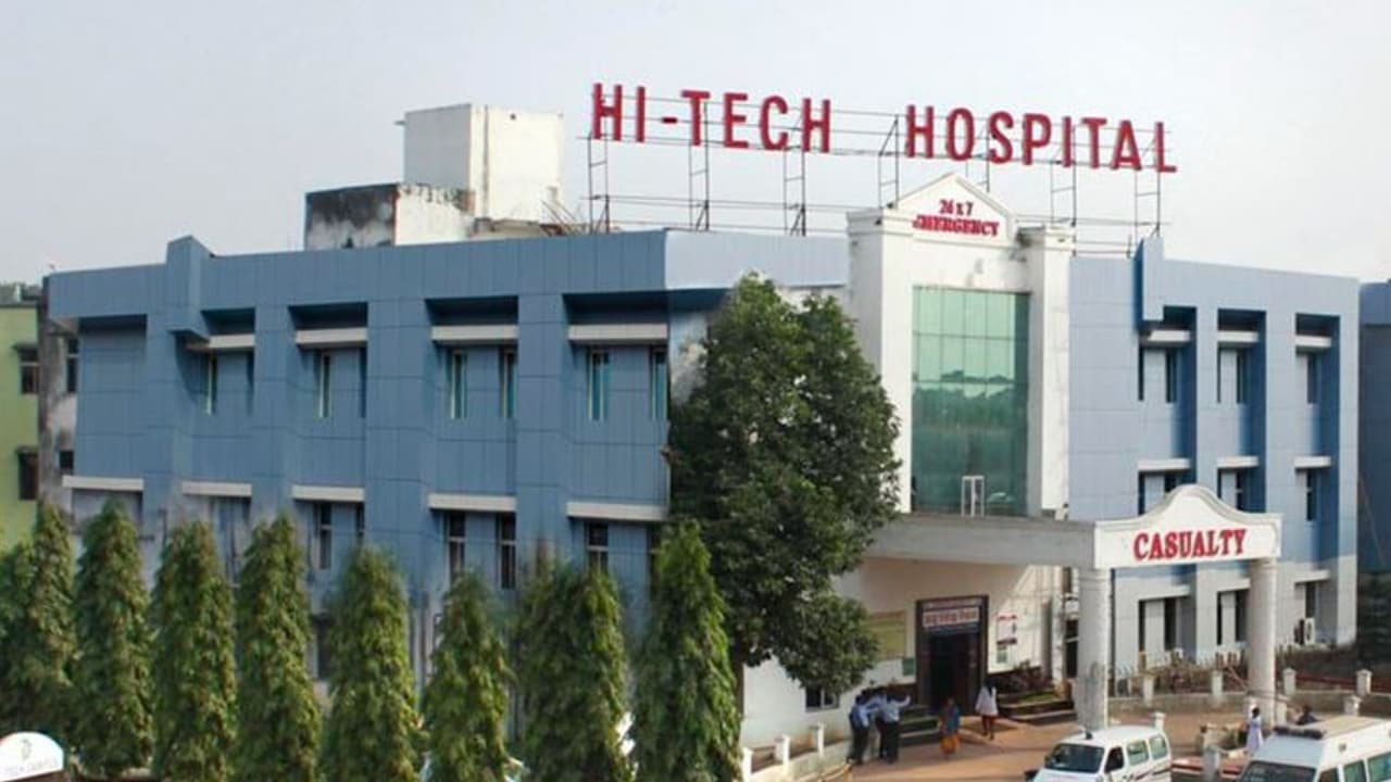 Bhubaneswar hospital declares man dead in AC blast, prompting wife's suicide; later confirms he's alive Bhubaneswar hospital declares man dead in AC blast, prompting wife's suicide; later confirms he's alive