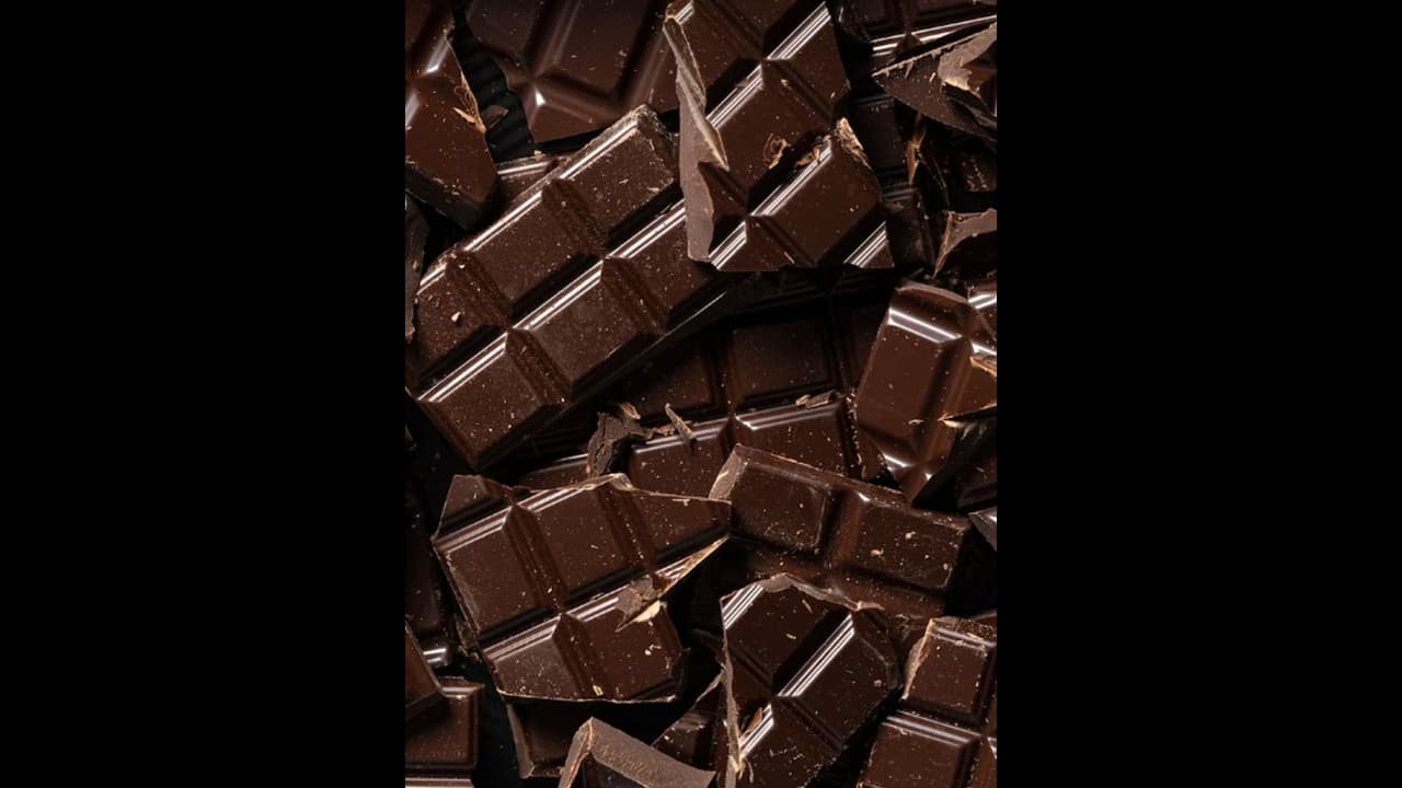 ഡാർക്ക് ചോക്ലേറ്റ് ഉയർന്ന രക്തസമ്മർദ്ദം നിയന്ത്രിക്കാൻ സഹായിക്കുമോ? ഡാർക്ക് ചോക്ലേറ്റ് ഉയർന്ന രക്തസമ്മർദ്ദം നിയന്ത്രിക്കാൻ സഹായിക്കുമോ?