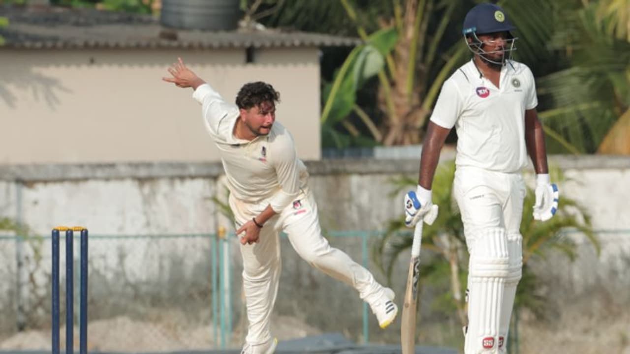 സഞ്ജുവിന്റെ കൗണ്ടര് പഞ്ച് അത്രയങ്ങ് ഏറ്റില്ല! രഞ്ജിയില് ഉത്തര് പ്രദേശിനെതിരെ ലീഡിനായി കേരളം പൊരുതുന്നു സഞ്ജുവിന്റെ കൗണ്ടര് പഞ്ച് അത്രയങ്ങ് ഏറ്റില്ല! രഞ്ജിയില് ഉത്തര് പ്രദേശിനെതിരെ ലീഡിനായി കേരളം പൊരുതുന്നു