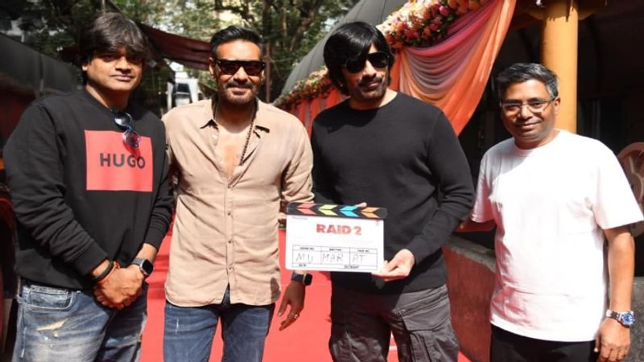 `రైడ్ 2` ఓపెనింగ్లో `మిస్టర్ బచ్చన్` హల్చల్.. రవితేజ, హరీష్ శంకర్ వెళ్లడం వెనుక కథ ఇదే.. `రైడ్ 2` ఓపెనింగ్లో `మిస్టర్ బచ్చన్` హల్చల్.. రవితేజ, హరీష్ శంకర్ వెళ్లడం వెనుక కథ ఇదే..