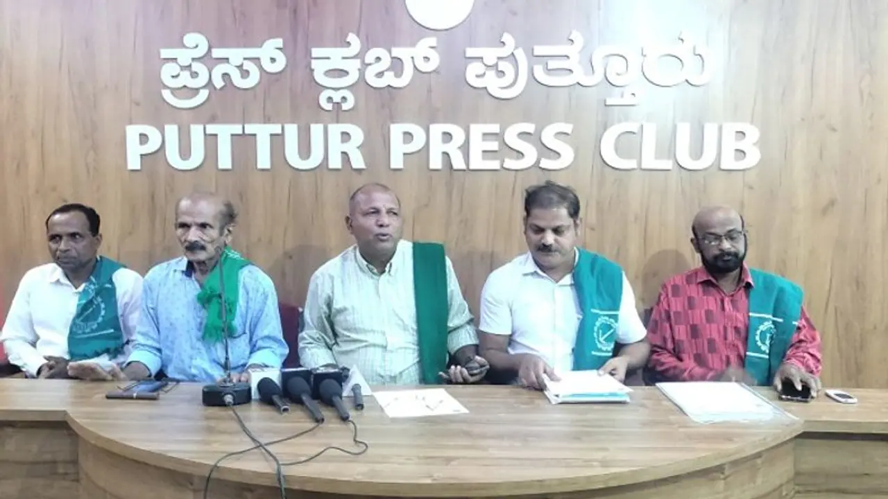 ರೈತ ಆತ್ಮಹತ್ಯೆಗೆ ಸರ್ಕಾರ, ಕೃಷಿ ವಿಜ್ಞಾನಿಗಳು ನೇರ ಹೊಣೆ: ರೈತ ಸಂಘ ಆರೋಪ ರೈತ ಆತ್ಮಹತ್ಯೆಗೆ ಸರ್ಕಾರ, ಕೃಷಿ ವಿಜ್ಞಾನಿಗಳು ನೇರ ಹೊಣೆ: ರೈತ ಸಂಘ ಆರೋಪ