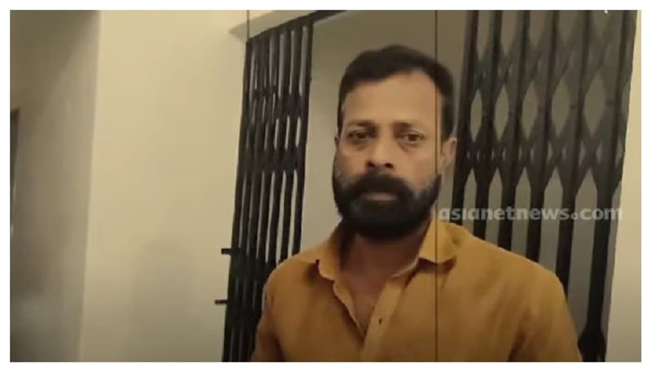 കബളിപ്പിച്ചത് അമേരിക്കയിൽ ജോലി ചെയ്യുന്ന സ്വന്തം സഹോദരനെ, തട്ടിയത് ഒന്നരക്കോടി, ഒടുവിൽ കള്ളംപൊളിഞ്ഞു അറസ്റ്റ് കബളിപ്പിച്ചത് അമേരിക്കയിൽ ജോലി ചെയ്യുന്ന സ്വന്തം സഹോദരനെ, തട്ടിയത് ഒന്നരക്കോടി, ഒടുവിൽ കള്ളംപൊളിഞ്ഞു അറസ്റ്റ്