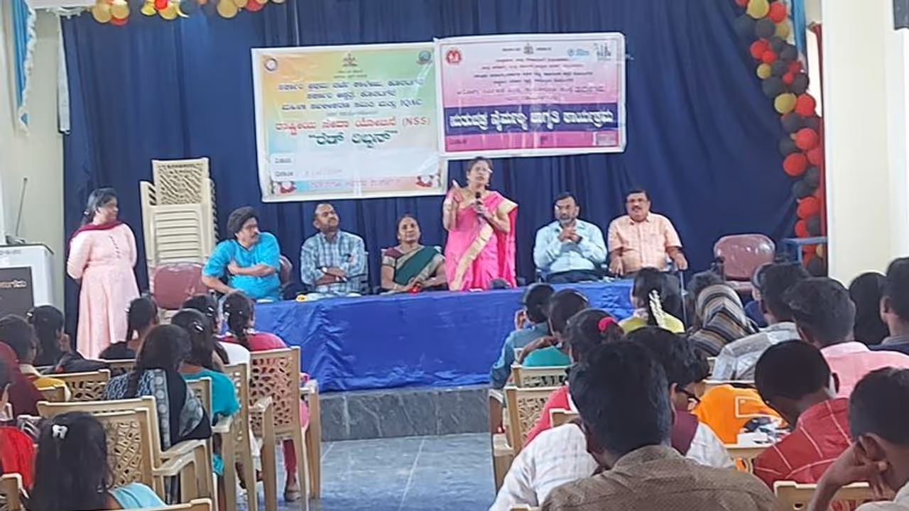 ಜೀವನ ವಿಕಾಸಕ್ಕೆ ಆರೋಗ್ಯ, ಅಧ್ಯಯನ ಮುಖ್ಯ : ಹಿರಿಯ ವೈದ್ಯಾಧಿಕಾರಿ ಡಾ. ದೀಪಾ ಜೀವನ ವಿಕಾಸಕ್ಕೆ ಆರೋಗ್ಯ, ಅಧ್ಯಯನ ಮುಖ್ಯ : ಹಿರಿಯ ವೈದ್ಯಾಧಿಕಾರಿ ಡಾ. ದೀಪಾ