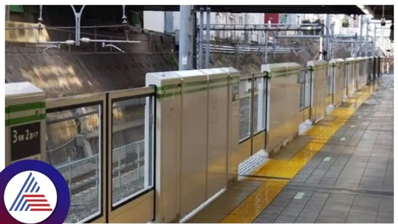 Why are Bengaluru metro stations advocating for Platform Screen Doors (PSDs)?
