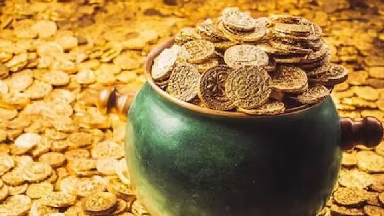 ഇങ്ങനെയുമുണ്ടോ മഹാഭാ​ഗ്യം? പുതുവര്‍ഷത്തില്‍ ലോട്ടറിയടിച്ചു, ഒന്നും രണ്ടുമല്ല, 7000 കോടി..!