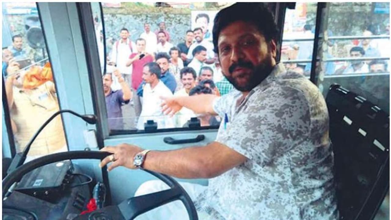 '95ൽ വിദേശത്ത് പോയപ്പോൾ കണ്ട് കൊതിച്ചു, 2001ൽ മന്ത്രിയായപ്പോൾ അത് നിറവേറ്റി'; ഗണേഷ് കുമാറിന്‍റെ വീഡിയോ വൈറൽ