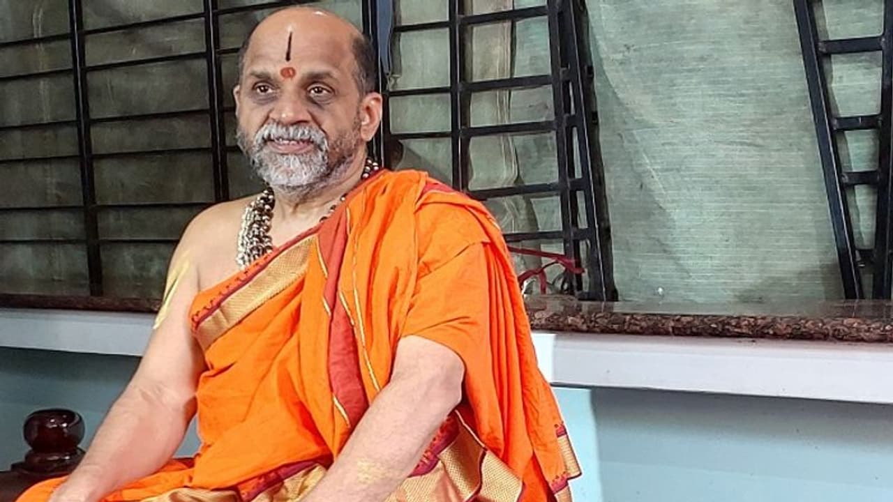 ಗೀತಾ ಜಯಂತಿ, ಕೃಷ್ಣಾಷ್ಟಮಿಗೆ ಸಾರ್ವತ್ರಿಕ ರಜೆ ನೀಡಿ: ಪುತ್ತಿಗೆ ಶ್ರೀ