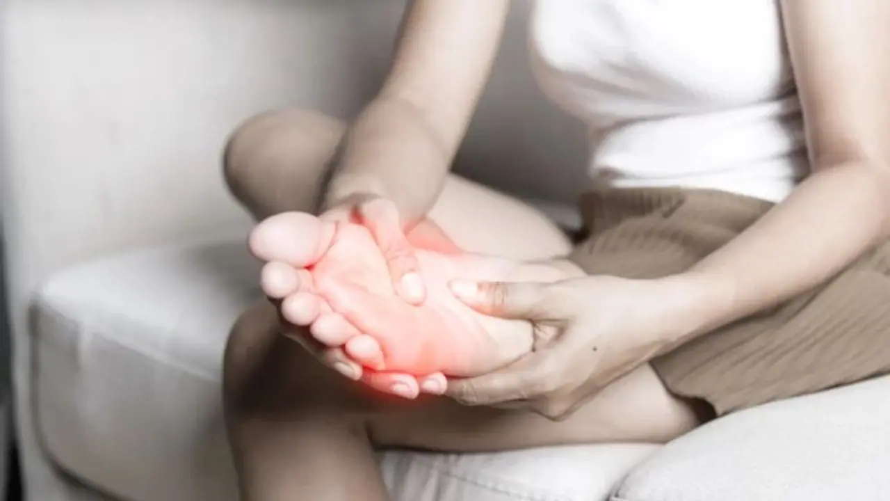 ശരീരത്തിൽ യൂറിക് ആസിഡ് കൂടുതലാണോ? എങ്കിൽ ഇക്കാര്യങ്ങൾ അറിഞ്ഞിരിക്കൂ ശരീരത്തിൽ യൂറിക് ആസിഡ് കൂടുതലാണോ? എങ്കിൽ ഇക്കാര്യങ്ങൾ അറിഞ്ഞിരിക്കൂ