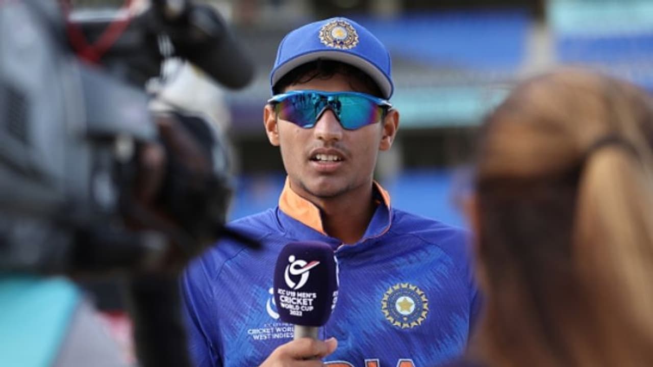 രഞ്ജി ട്രോഫി: ആദ്യ കളിയിലെ തോല്വിക്ക് പിന്നാലെ യാഷ് ദുള്ളിന്റെ ക്യാപ്റ്റന് സ്ഥാനം തെറിച്ചു രഞ്ജി ട്രോഫി: ആദ്യ കളിയിലെ തോല്വിക്ക് പിന്നാലെ യാഷ് ദുള്ളിന്റെ ക്യാപ്റ്റന് സ്ഥാനം തെറിച്ചു