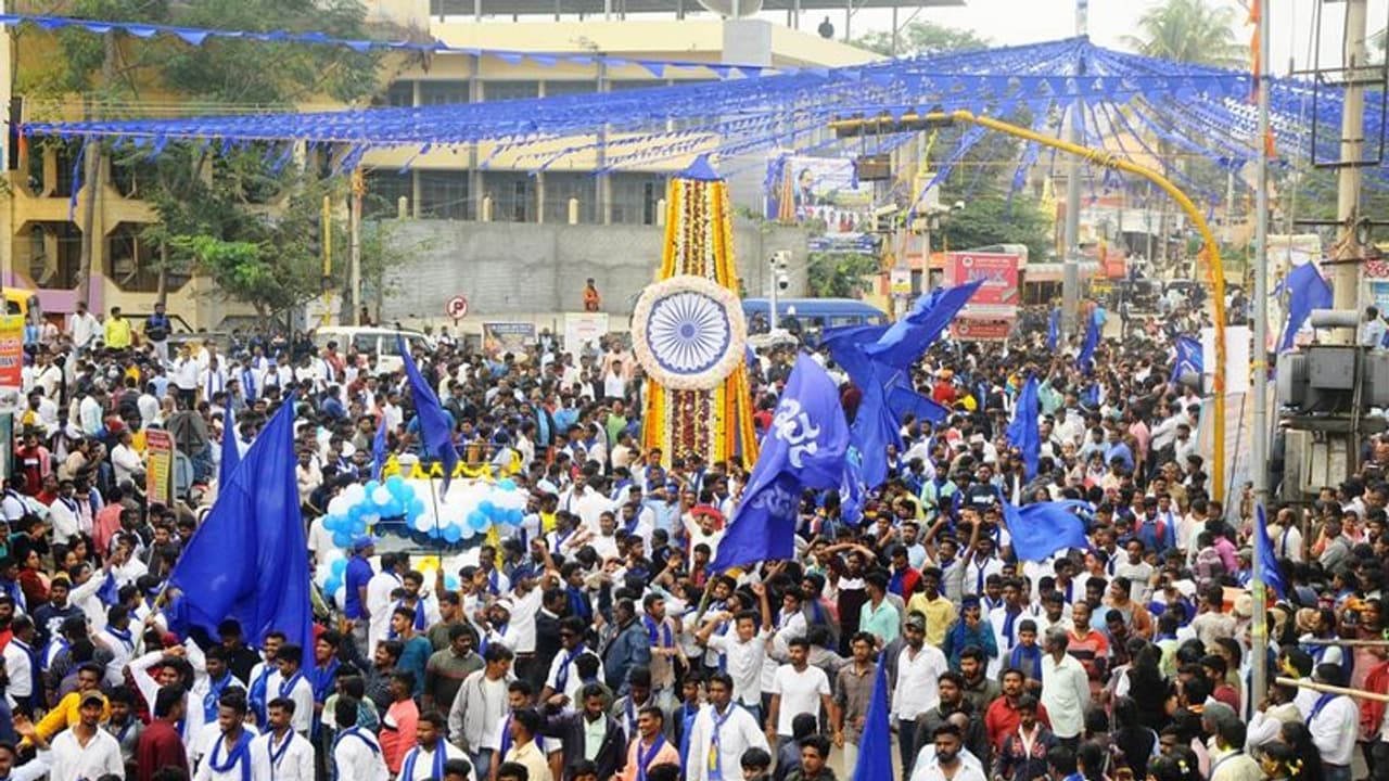 Chikkamagaluru: ದಲಿತ ಸಂಘಟನೆಗಳ ಒಕ್ಕೂಟದ ಮಹಾ ವೇದಿಕೆ ವತಿಯಿಂದ ಕೋರೆಗಾಂವ್ ವಿಜಯೋತ್ಸವ!