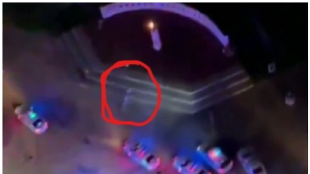 ന്യൂഇയർ പാര്ട്ടിക്കിടെ സംഘർഷം ഒപ്പം ഏലിയന് സാന്നിധ്യവും; വൈറൽ വീഡിയോയ്ക്ക് വിശദീകരണവുമായി മിയാമി പോലീസ് ! ന്യൂഇയർ പാര്ട്ടിക്കിടെ സംഘർഷം ഒപ്പം ഏലിയന് സാന്നിധ്യവും; വൈറൽ വീഡിയോയ്ക്ക് വിശദീകരണവുമായി മിയാമി പോലീസ് !