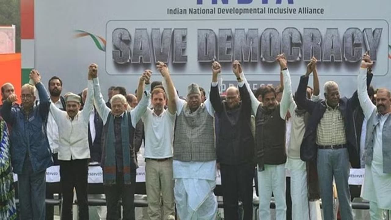 ஆம் ஆத்மியுடன் தொகுதி பங்கீடு பேச்சுவார்த்தை சாதகமாக உள்ளது: காங்கிரஸ்! ஆம் ஆத்மியுடன் தொகுதி பங்கீடு பேச்சுவார்த்தை சாதகமாக உள்ளது: காங்கிரஸ்!