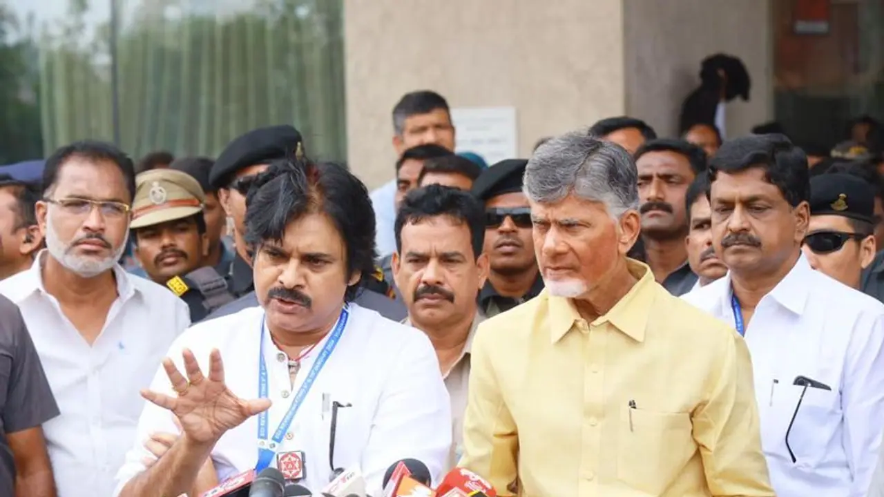 టీడీపీ జనసేన మధ్య ఏం జరుగుతోంది: పవన్ వ్యాఖ్యల వెనుక మతలబు ఏమిటి?