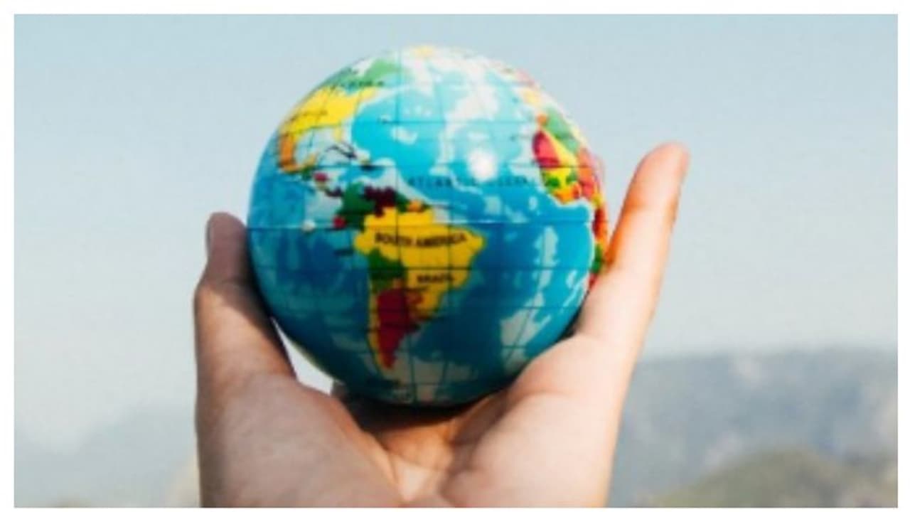 വളരെ എളുപ്പം കറങ്ങി വരാം 180 രാജ്യങ്ങൾ; വമ്പന്മാരെ പിന്തള്ളി, ഏറ്റവും ശക്തമായ പാസ്പോര്ട്ട് ഈ രാജ്യത്തിൻറെ വളരെ എളുപ്പം കറങ്ങി വരാം 180 രാജ്യങ്ങൾ; വമ്പന്മാരെ പിന്തള്ളി, ഏറ്റവും ശക്തമായ പാസ്പോര്ട്ട് ഈ രാജ്യത്തിൻറെ