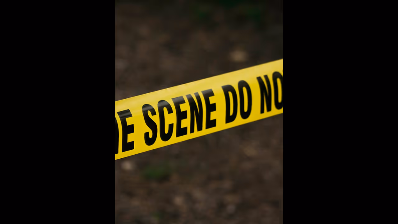 വിവാഹാഭ്യർത്ഥന നിരസിച്ചു, 25കാരിയുടെ കഴുത്ത് ബ്ലേഡ് വച്ച് അറുത്ത് 44കാരൻ വിവാഹാഭ്യർത്ഥന നിരസിച്ചു, 25കാരിയുടെ കഴുത്ത് ബ്ലേഡ് വച്ച് അറുത്ത് 44കാരൻ