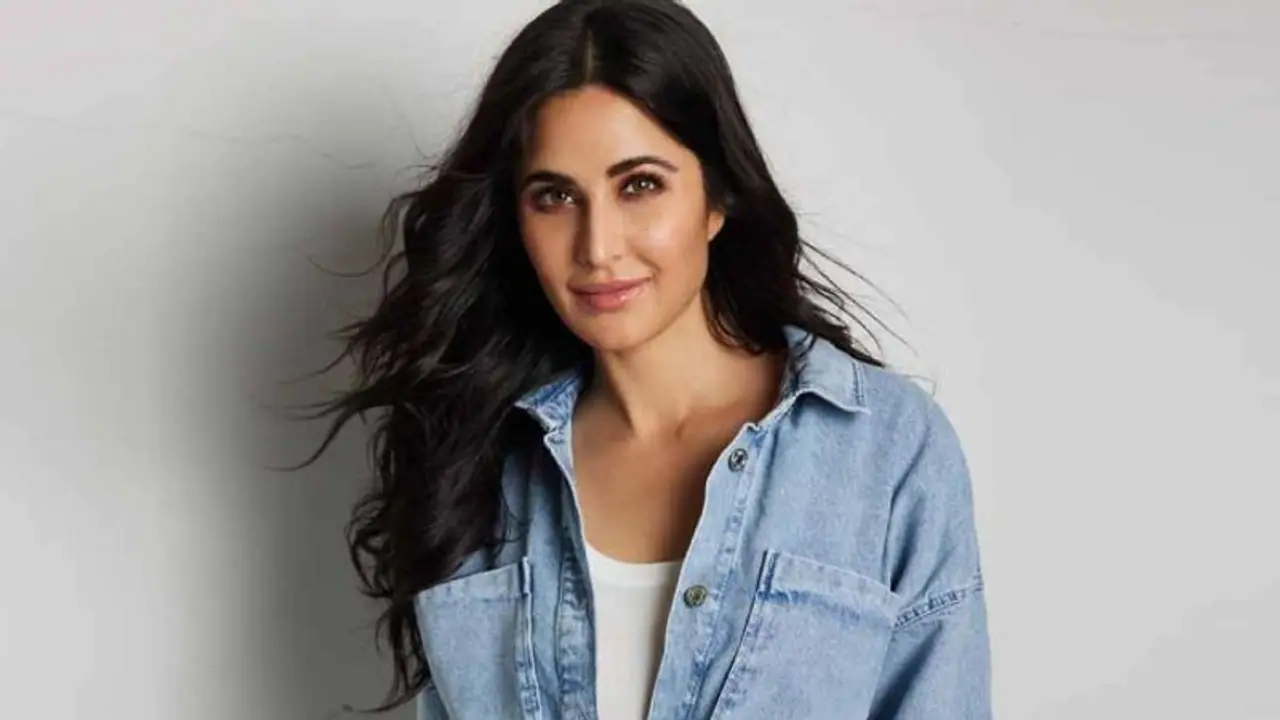 தளபதி விஜய் கூட நான் டான்ஸ் ஆடிருக்கேன்.. செம டான்சர் அவரு மலரும் நினைவுகளை பகிர்ந்துகொண்ட கத்ரீனா கைஃப்!