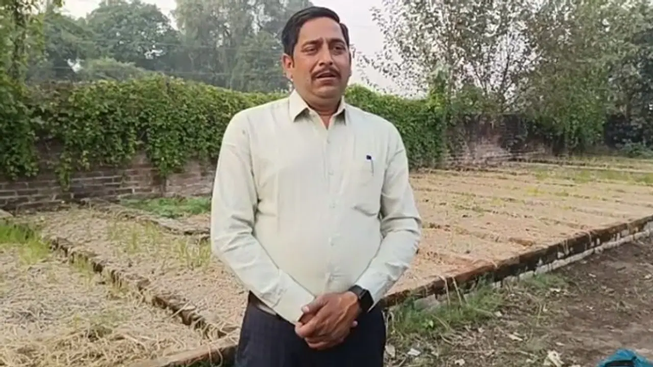 गोबर ने बदल दी इस शख्स की तकदीर, सालाना लाखो रुपये की कमाई गोबर ने बदल दी इस शख्स की तकदीर, सालाना लाखो रुपये की कमाई