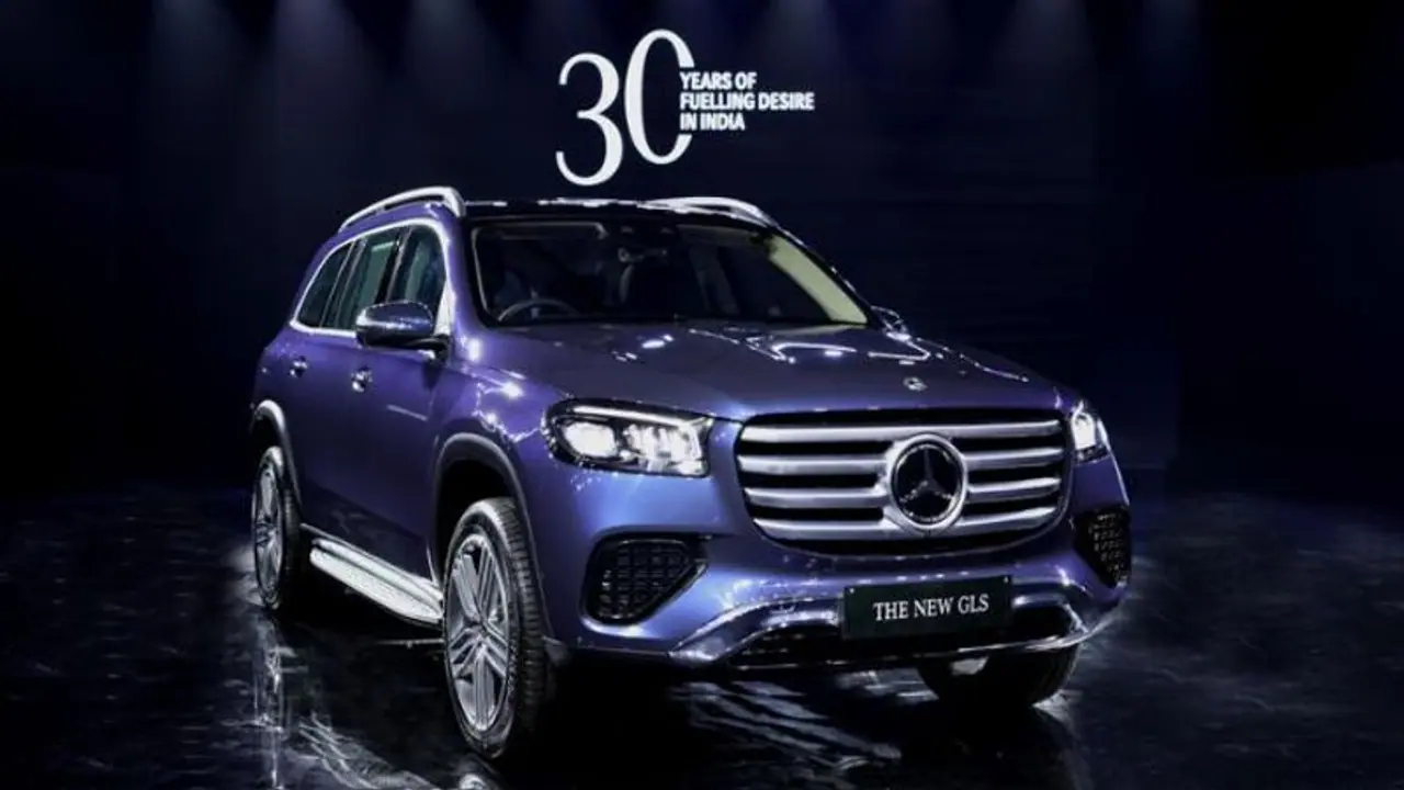 ரூ.1.32 கோடி விலையில் அறிமுகமான 2024 Mercedes Benz GLS எப்படி இருக்கு? சிறப்பு அம்சங்கள் என்ன? ரூ.1.32 கோடி விலையில் அறிமுகமான 2024 Mercedes Benz GLS எப்படி இருக்கு? சிறப்பு அம்சங்கள் என்ன?