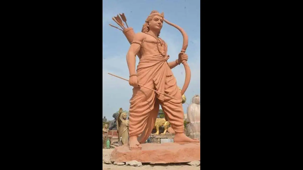 నేడు అయోధ్యలో అద్భుత ఘట్టం ... భక్తుల మధ్యకు బాలరాముడి విగ్రహం నేడు అయోధ్యలో అద్భుత ఘట్టం ... భక్తుల మధ్యకు బాలరాముడి విగ్రహం