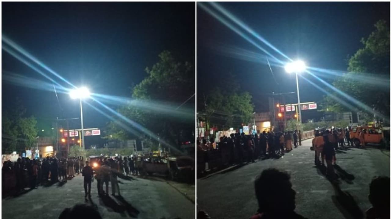 പാലക്കാട് ട്രാൻസ്ജെന്റേഴ്സും നാട്ടുകാരും തമ്മിൽ സംഘർഷം; രണ്ട് പേർക്ക് പരിക്ക് പാലക്കാട് ട്രാൻസ്ജെന്റേഴ്സും നാട്ടുകാരും തമ്മിൽ സംഘർഷം; രണ്ട് പേർക്ക് പരിക്ക്