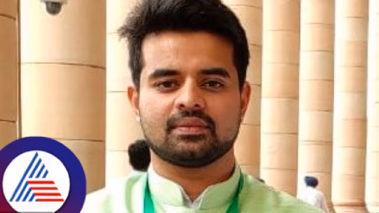 ರಾಮಮಂದಿರದ ವಿಷಯದಲ್ಲಿ ಕಾಂಗ್ರೆಸ್ ಮೂರ್ಖತನ : ನಾನಂತೂ ಅಯೋಧ್ಯೆಗೆ ಹೋಗ್ತೇನೆ: ಸಂಸದ ಪ್ರಜ್ವಲ್ ರೇವಣ್ಣ