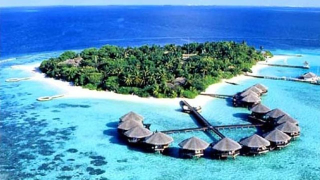 லட்சத்தீவு உள்ளிட்ட தீவுகளில் சுற்றுலாவை மேம்படுத்த புதிய உள்கட்டமைப்பு வசதிகள்: நிர்மலா சீதாராமன் லட்சத்தீவு உள்ளிட்ட தீவுகளில் சுற்றுலாவை மேம்படுத்த புதிய உள்கட்டமைப்பு வசதிகள்: நிர்மலா சீதாராமன்