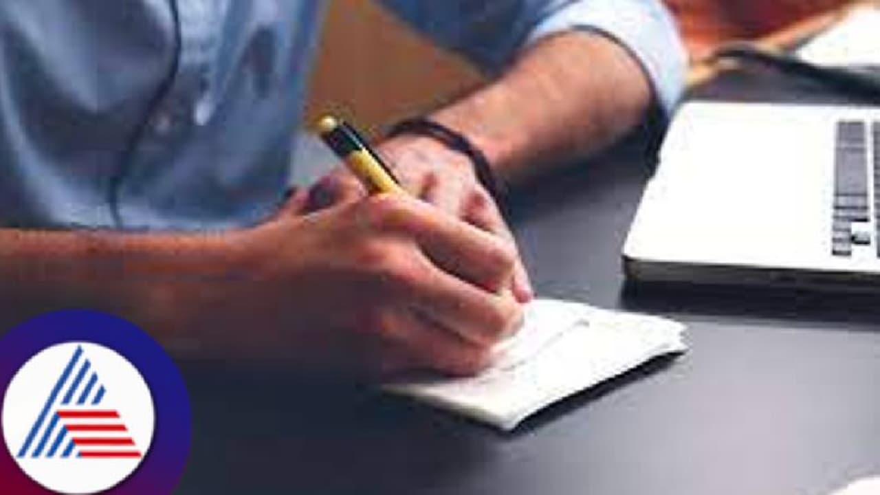 ತಪ್ಪಾದ ಹೆಸರಿನೊಂದಿಗೆ 5,000 ರೂ. ಚೆಕ್ ಡೆಪಾಸಿಟ್ ಮಾಡಿ, 1 ಲಕ್ಷ ಕಳೆದುಕೊಂಡ ಮಹಿಳೆ! ತಪ್ಪಾದ ಹೆಸರಿನೊಂದಿಗೆ 5,000 ರೂ. ಚೆಕ್ ಡೆಪಾಸಿಟ್ ಮಾಡಿ, 1 ಲಕ್ಷ ಕಳೆದುಕೊಂಡ ಮಹಿಳೆ!