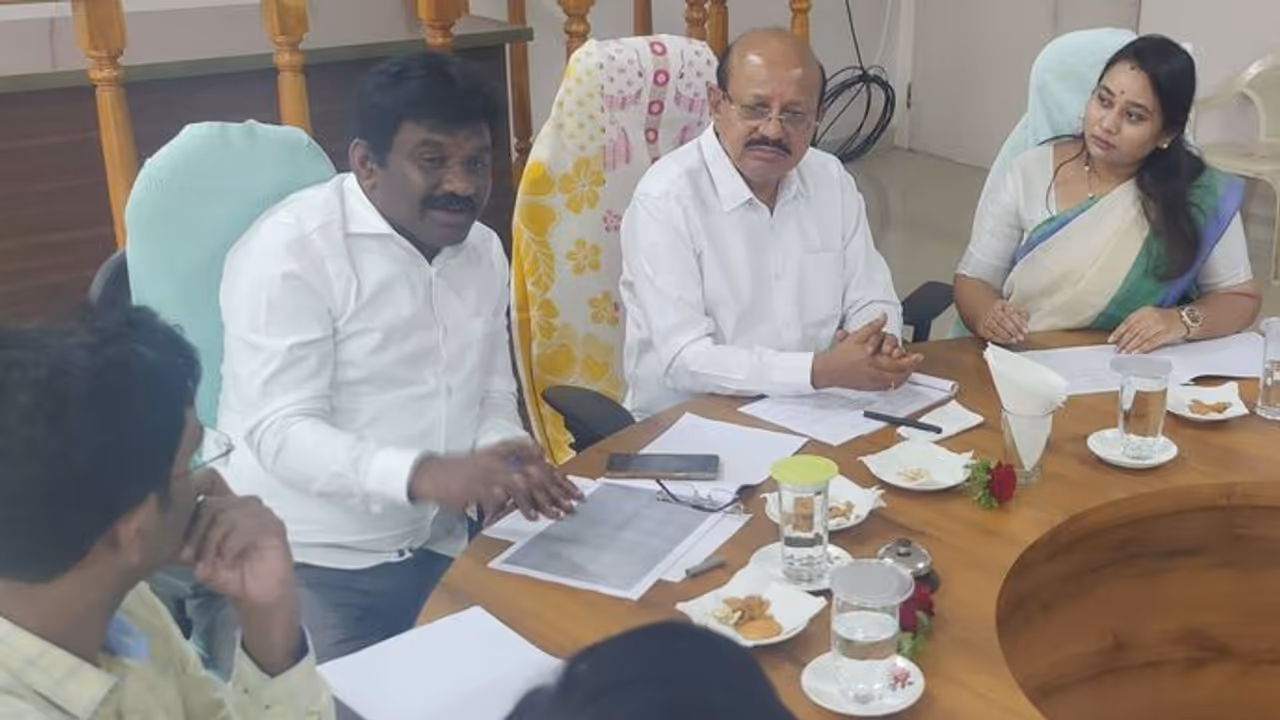  ನಿವೇಶನ ರಹಿತರಿಗೆ ಶೀಘ್ರ ನಿವೇಶನ ಹಂಚುವ ಕಾರ್ಯಕ್ಕೆ ಚಾಲನೆ : ಟಿ.ಬಿ. ಜಯಚಂದ್ರ