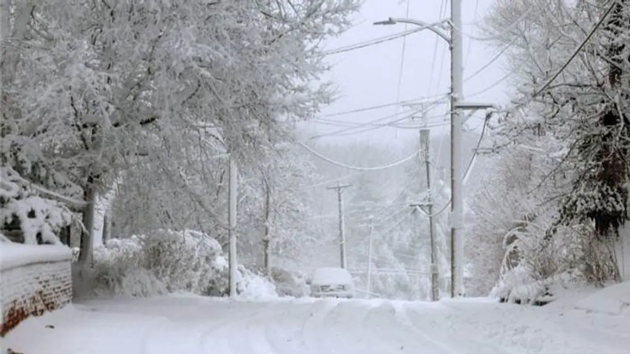 Dramatic videos of Iowa blizzard go viral; residents express shock as state comes to standstill (WATCH) Dramatic videos of Iowa blizzard go viral; residents express shock as state comes to standstill (WATCH)
