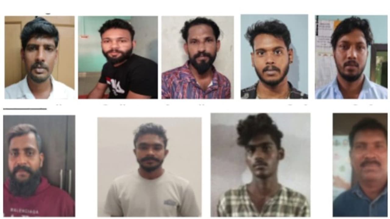 6 മാസത്തേക്ക് ജില്ലയിൽ പ്രവേശിക്കരുത്; മലപ്പുറത്ത് 9 നിരന്തര കുറ്റവാളികളെ കാപ്പ പ്രകാരം നാടുകടത്തി 6 മാസത്തേക്ക് ജില്ലയിൽ പ്രവേശിക്കരുത്; മലപ്പുറത്ത് 9 നിരന്തര കുറ്റവാളികളെ കാപ്പ പ്രകാരം നാടുകടത്തി