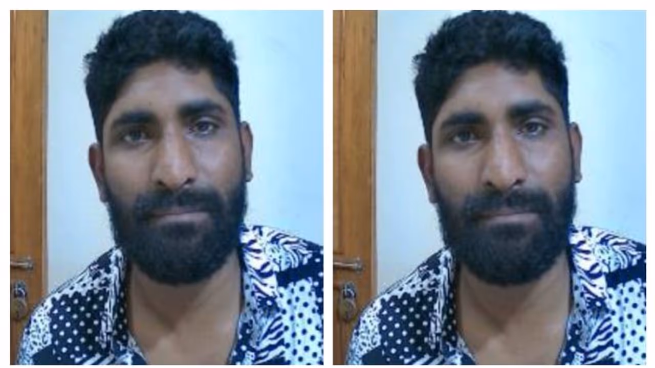 ഹർഷാദ് കേരളം വിട്ടെന്ന് സൂചന; രക്ഷപ്പെട്ടത് ബംഗളൂരുവിൽ നിന്നെത്തിച്ച ബൈക്കിൽ, സുഹൃത്തിനെ ചോദ്യം ചെയ്യുന്നു ഹർഷാദ് കേരളം വിട്ടെന്ന് സൂചന; രക്ഷപ്പെട്ടത് ബംഗളൂരുവിൽ നിന്നെത്തിച്ച ബൈക്കിൽ, സുഹൃത്തിനെ ചോദ്യം ചെയ്യുന്നു