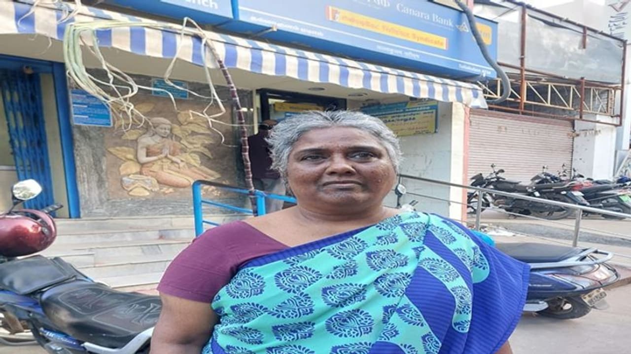 ஆயி பூரணம் அம்மாளுக்கு அரசு சார்பில் சிறப்பு விருது: முதல்வர் ஸ்டாலின் அறிவிப்பு! ஆயி பூரணம் அம்மாளுக்கு அரசு சார்பில் சிறப்பு விருது: முதல்வர் ஸ்டாலின் அறிவிப்பு!