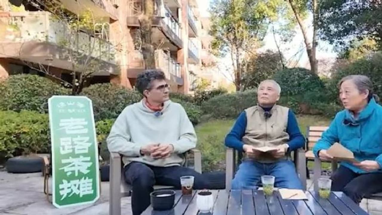 വിഷാദികളേ ഇതിലേ... ഇതിലേ... വേദനിക്കുന്നവരെ രണ്ടും കയ്യുംനീട്ടി സ്വീകരിക്കുന്നൊരു കോഫീ ഷോപ്പ്